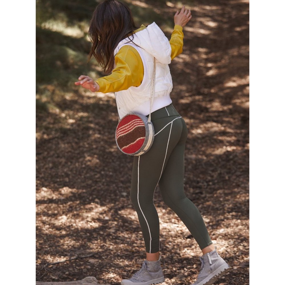 NWT FP Movement Nature Seeker Puffer Vest / White - Picture 6 of 7